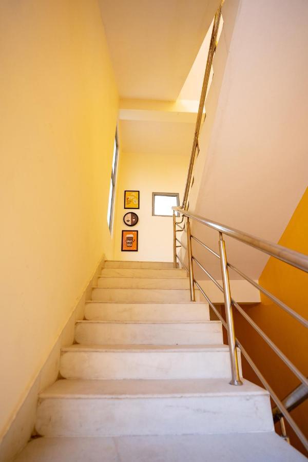 Yellow Bells Signature Hitec City Hyderabad Exterior photo